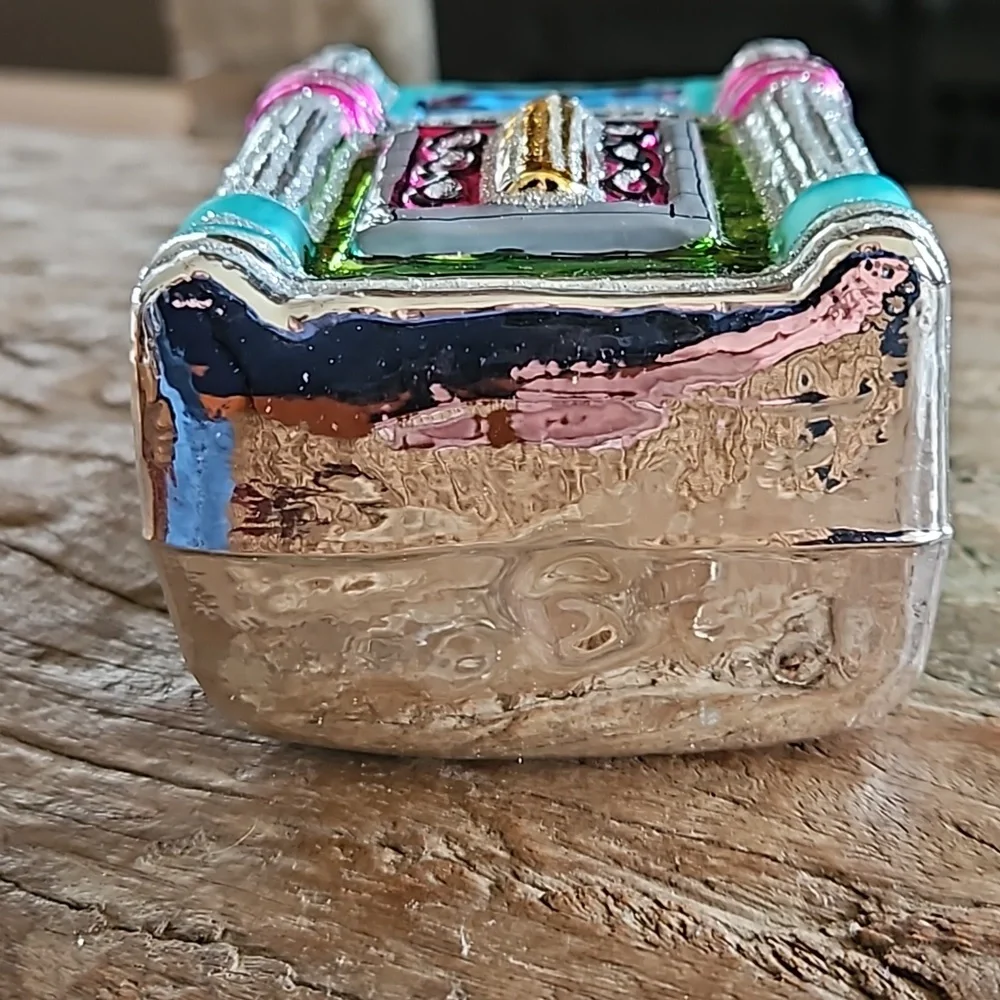 Glass Ornament Juke Box Holiday or Christmas Collectible